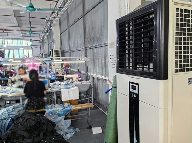 工業省電空調-軸流立式安裝于服裝廠車間降溫