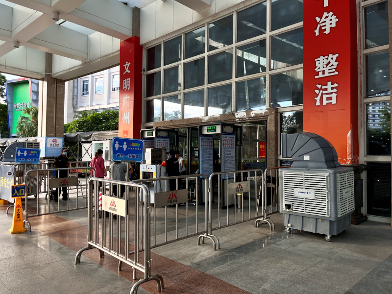 移動環保空調冷風機給番禺中心醫院降溫通風